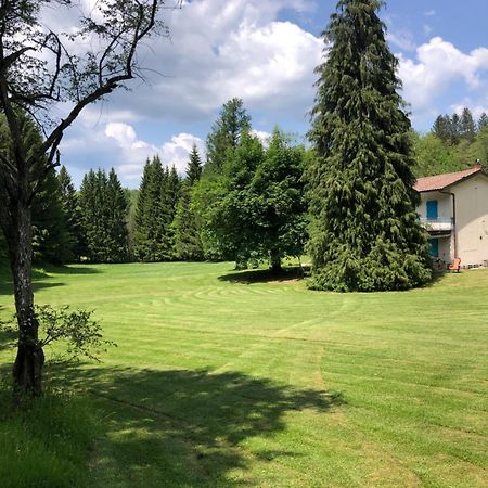 Agriturismo La Casa Nel Bosco Vila Boveglio Exterior foto